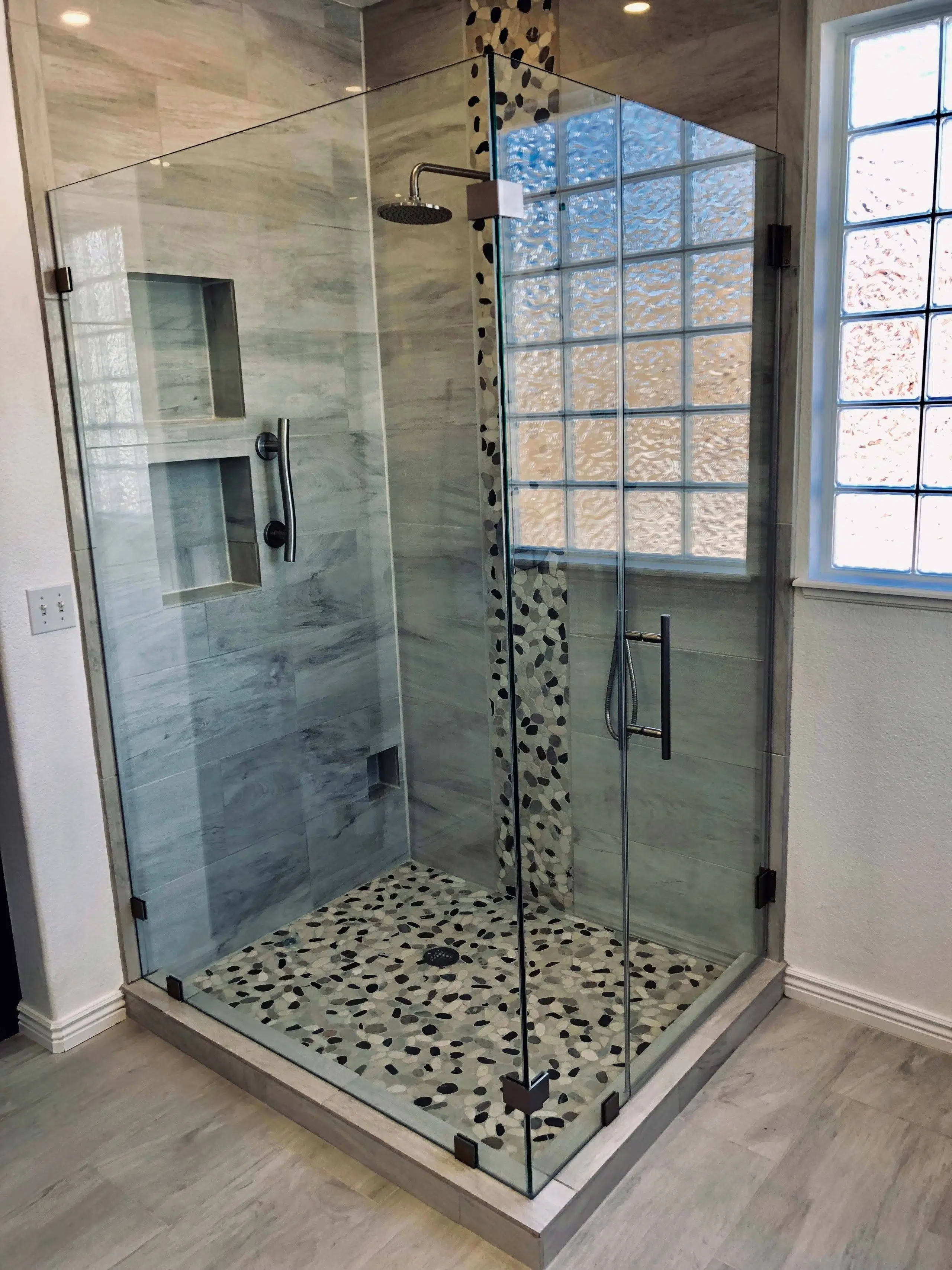 corner shower glass